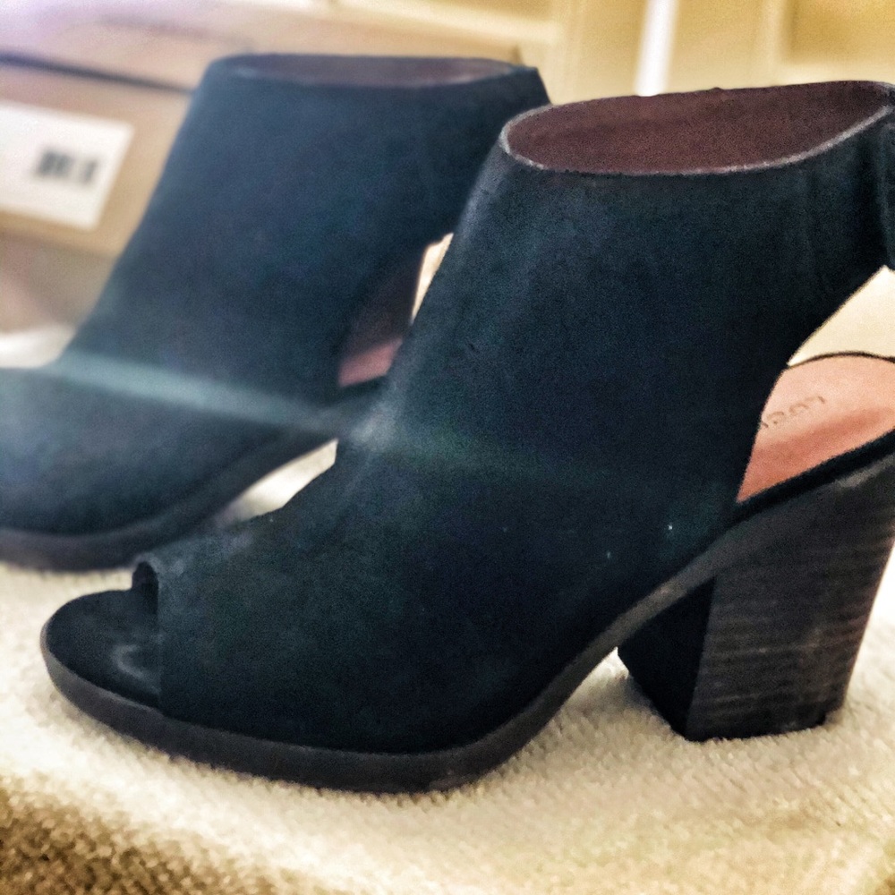 Lucky Brand Odenah Booties, Suede w/Back Strap (Copy)